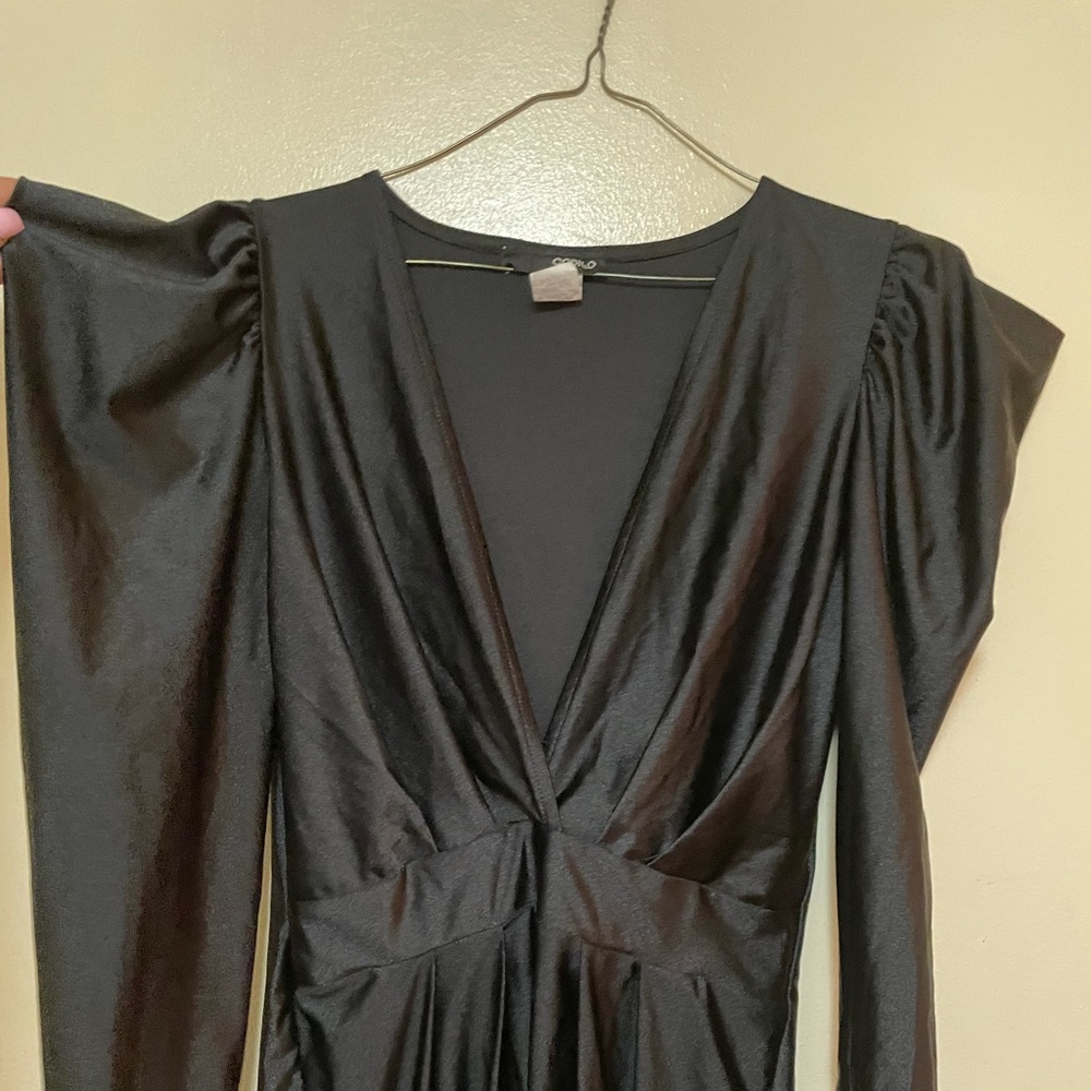 Beautiful black poof arm mini dress.